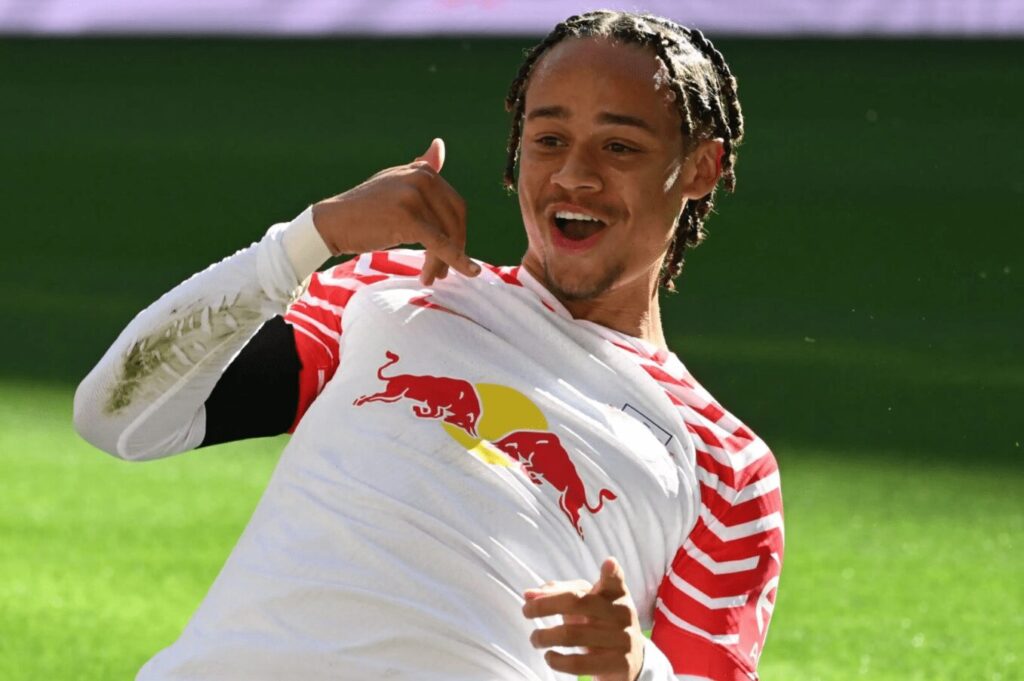 Barcelone se retire pour Xavi Simons