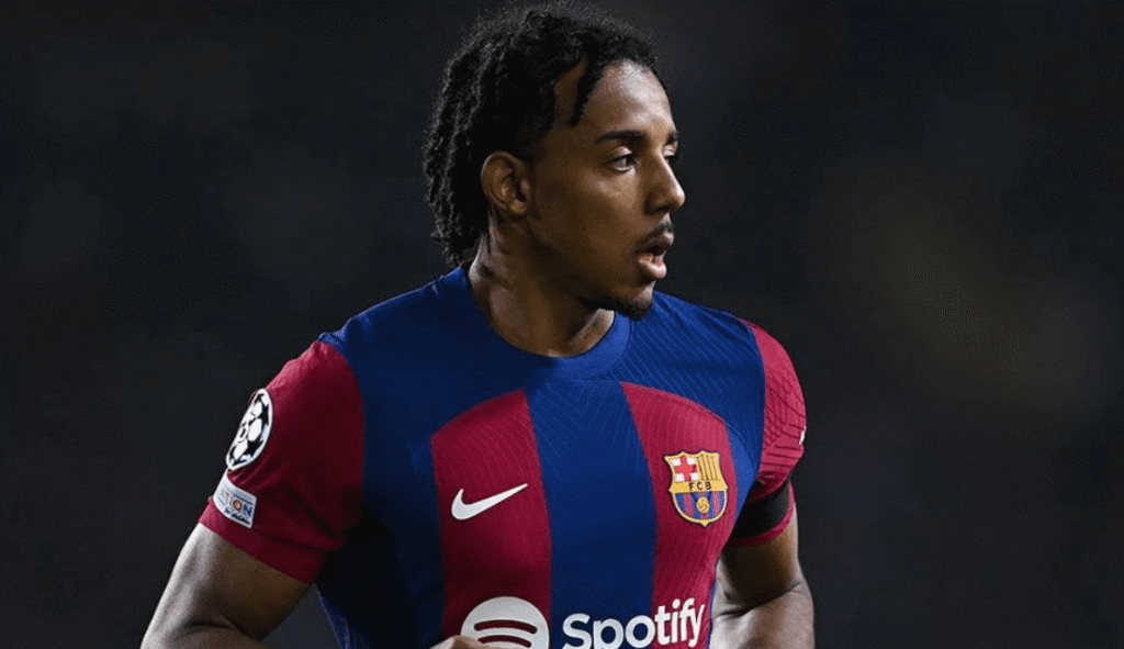 Son transfert annoncé, le Barça prend une décision pour Koundé Koundé ne partira pas du Barça