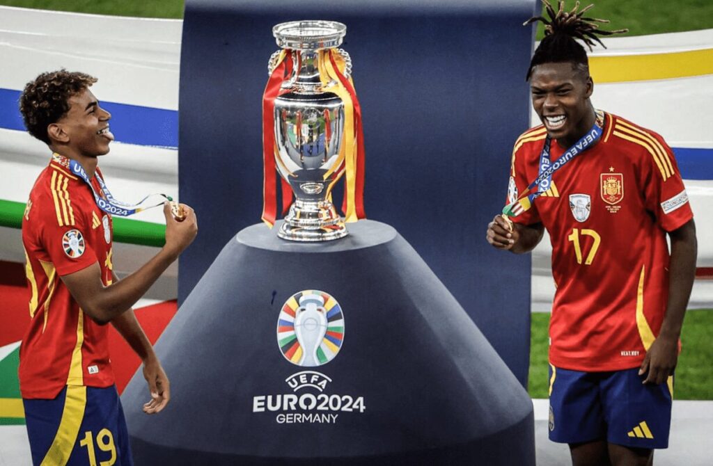 Le meilleur joueur de l’Euro n’est ni Lamine Yamal ni Nico Williams Rodri élu meilleur joueur de l'Euro 2024
