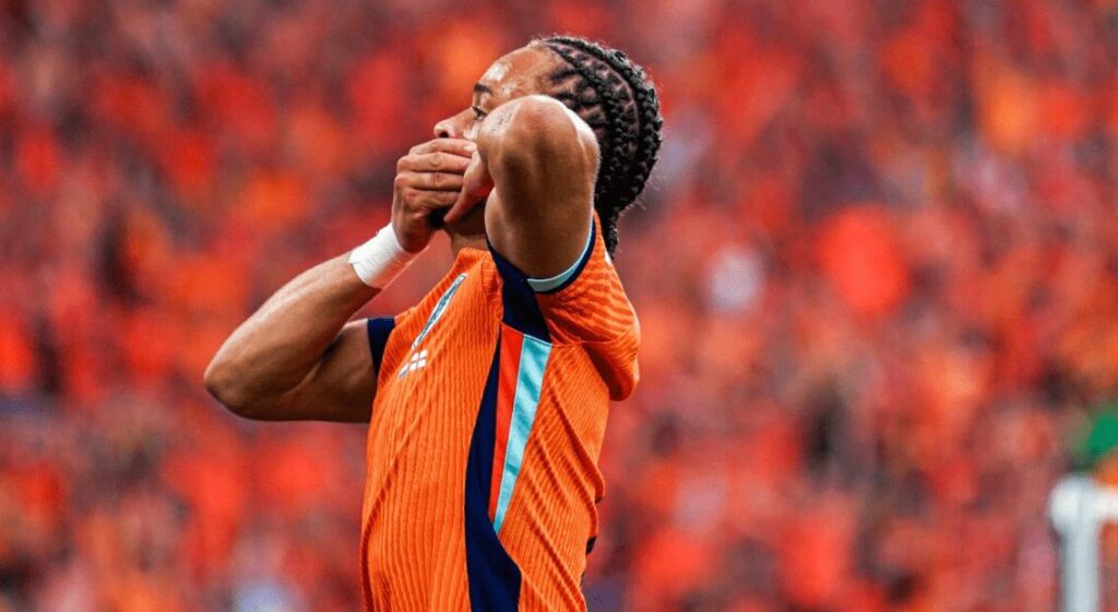 PSG : Coup de théâtre à Barcelone pour Xavi Simons ? Barça: le dossier Xavi Simons abandonné par Hansi Flick