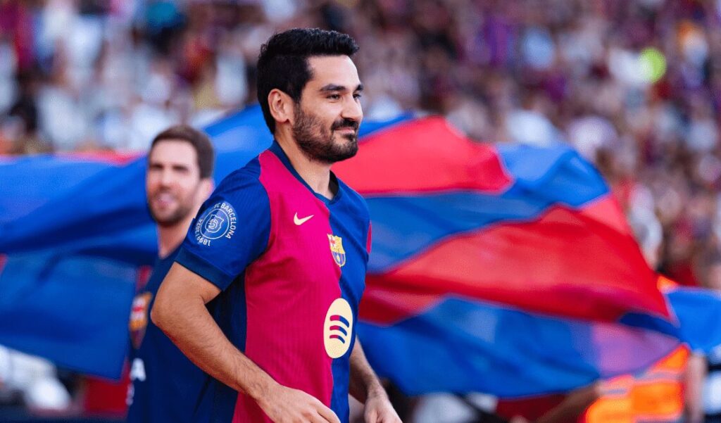 Flick pousse Gündogan vers le départ
