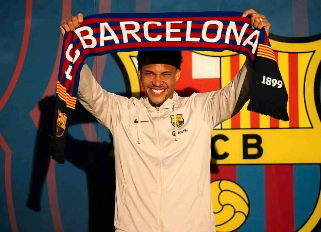 Coup de théâtre heureux pour le Barça dans le dossier Vitor Roque Vitor Roque est prêté au Betis Séville