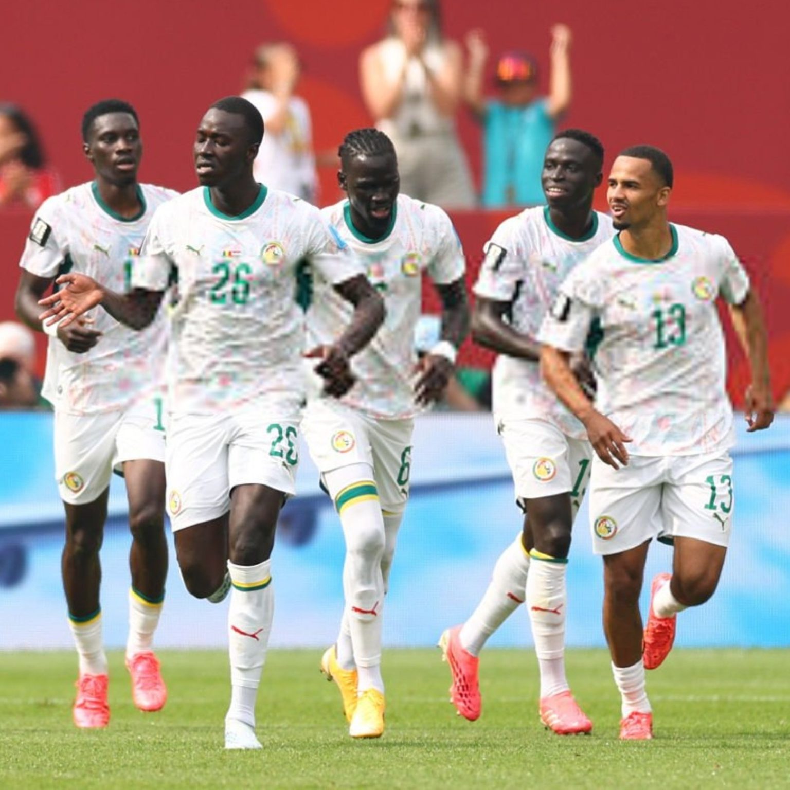 Le Sénégal écrase l’Irak (5-0) et entretient l’espoir d’une qualification en 16e